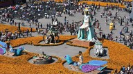 Inauguran ofrenda monumental de Día de Muertos en el Zócalo de la CDMX