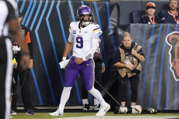 Ex-Michigan QB expected to start against Detroit Lions this week