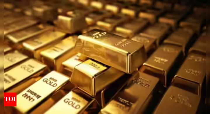 Gold rate outlook: Gold may stay volatile this week; investors eye US government funding and Fed signals
