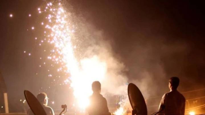 Diwali adds to Delhi’s pollution woes as air quality deteriorates, 34 out of 38 stations in ‘red zone’