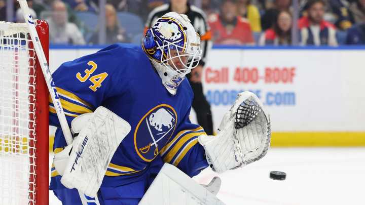 Maple Leafs at Sabres odds, picks and predictions