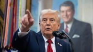 Trump pide a Israel que pare bombardeo a Gaza de inmediato
