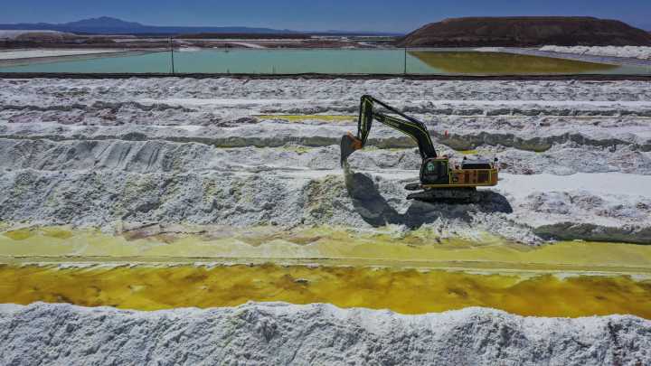 Canaccord downgrades Lithium Americas (LAC) to sell after Trump stake