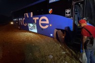 Choca autobús en la carretera Saltillo