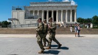 Trump makes plans for arch to be built near Lincoln Memorial as entry to DC