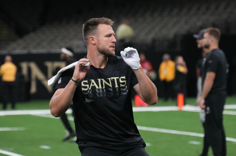 Saints' Taysom Hill, Foster Moreau active vs. Giants