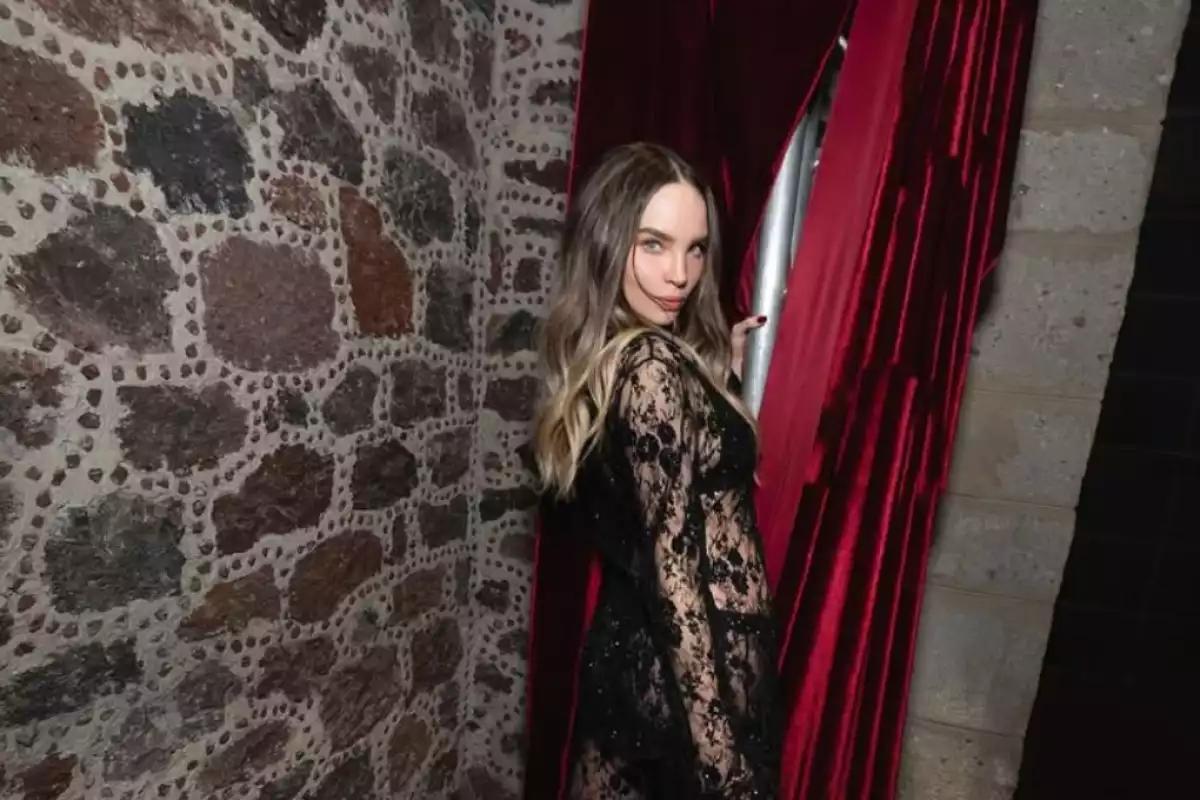 Belinda sufre accidente en pleno concierto, esto se sabe sobre su estado de salud