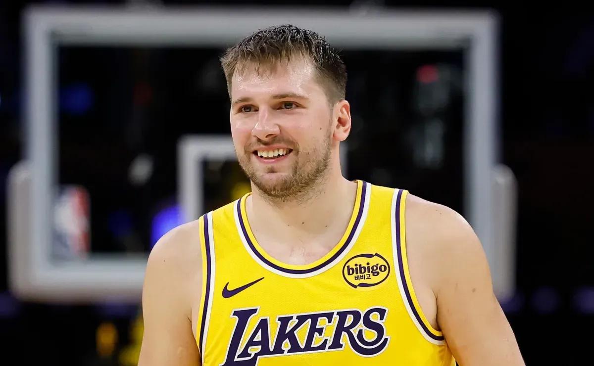 Is Luka Doncic playing for the Lakers vs Trail Blazers tonight, Oct. 27?
