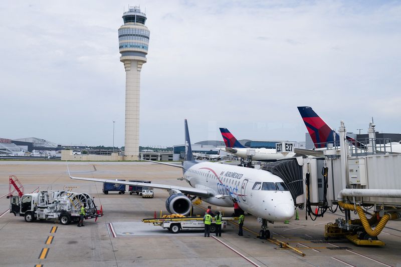 US airlines say it is 'imperative' FAA get quick wins in air traffic overhaul