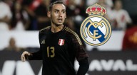 Futbolista de Real Madrid sorprendió al ponerse la camiseta de la selección peruana