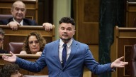 El juez Peinado reclama a Gabriel Rufián 70.000 euros por injurias y Rufián responde: es "casi un honor" que intenten callarle