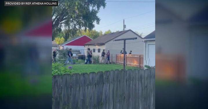 ICE agents arrest roofing crew in St. Paul