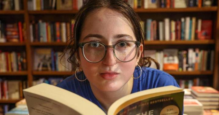 Former Palmetto Senior High grad takes anti-censorship fight to national stage
