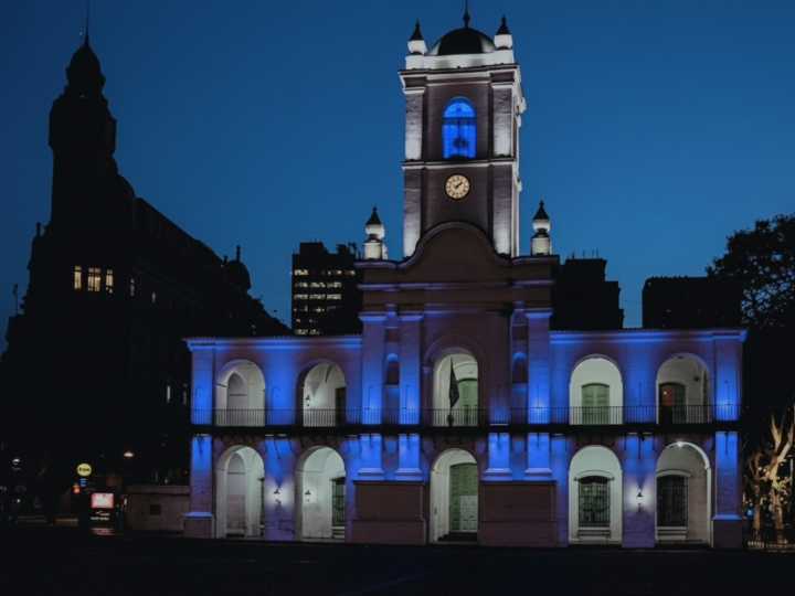 Noche de gala en el Cabildo: baile al modo "Bridgerton", pero en la Buenos Aires del siglo XXI