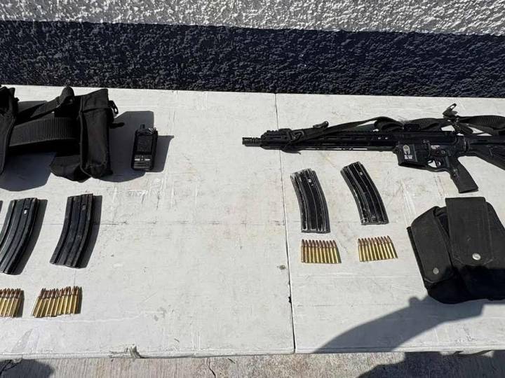 Vinculan a Cristian y Guadalupe por posesión de armas de uso exclusivo