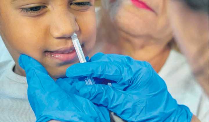 Luis Ortigosa: “Necesitamos superar el 60% de vacunación contra la gripe en Canarias”