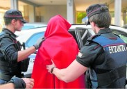 SOS Racismo carga contra Seguridad por revelar ahora el origen de sus detenidos