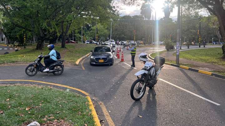 Cierran estaciones Univalle Y Buitrera del MÍO; autoridades, en alerta por posible alteración del orden público