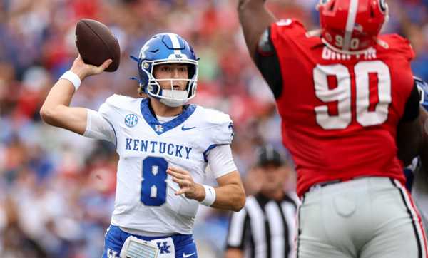 Georgia bounces back with 35-14 win over punchless Kentucky