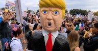 Miles de personas en todo EUA protestan contra Trump: “No queremos Reyes”