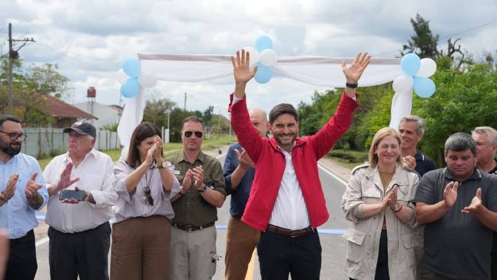 Con una travesía motoquera, Pullaro y Scaglia inauguraron la obra de pavimentación de la ruta 3