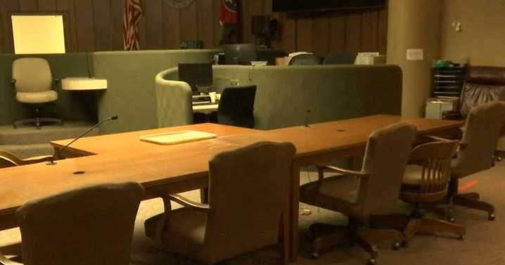 DA mulls night court for task force arrest spike