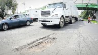 “Los tapan y vuelven a salir”: persisten los baches en Zaragoza pese al programa "Bachetón"