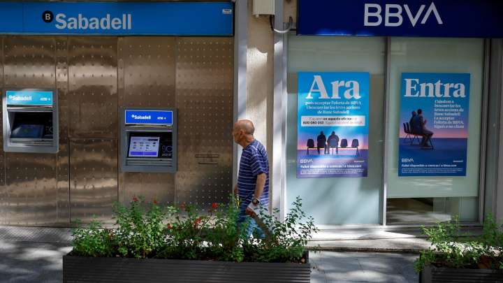 BBVA y Sabadell mantienen el pulso a pocas horas del cierre del plazo de aceptación y con la segunda opa sobre la mesa