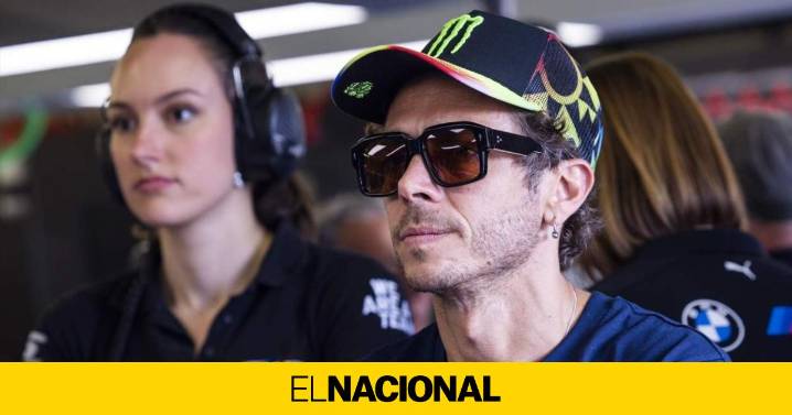 Valentino Rossi, traicionado, le ha sentado peor que el noveno título de Marc Márquez, lo acusa de vendido