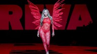 Karol G deslumbró con sus alas en la pasarela del Victoria’s Secret Fashion Show (+Video) 16 de octubre de 2025 | Espectáculos Siendo la primera latina en presentarse en tan prestigioso evento