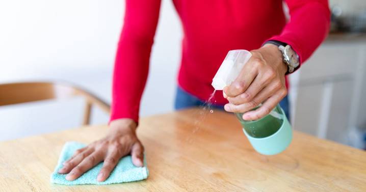 Ugly heat stains gone 'in minutes' with 'no scrubbing' using common item