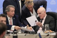 Crece el malestar del Gabinete con Espert por no negar que haya recibido dinero narco