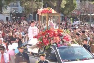 Fieles acompañaron a la Virgen del Rosario hacia la Catedral en caravana