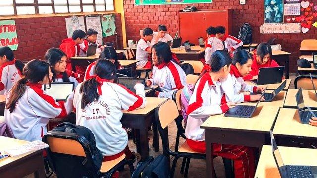 Más de mil escolares Fe y Alegría fueron capacitados en inteligencia artificial por Fundación Romero y Microsoft