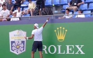 Shanghai Masters: Bizarre Scenes Unfold as Fan Nearly Escapes Being Hit by a Tennis Racket During the men's doubles at the Shanghai Masters, a moment involving a fan who narrowly avoided being hit by 