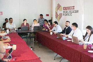 Presumen logro en electrificación