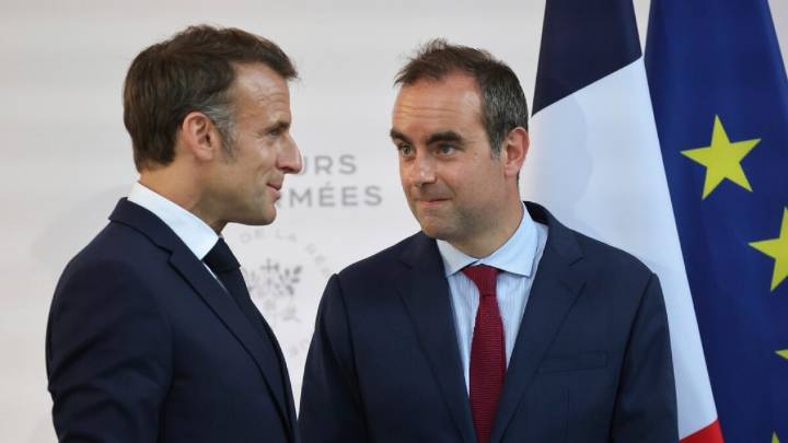 France's prime minister resigns after less than a month in office