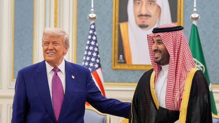 Trump espera la visita del príncipe heredero saudí Salman el próximo mes