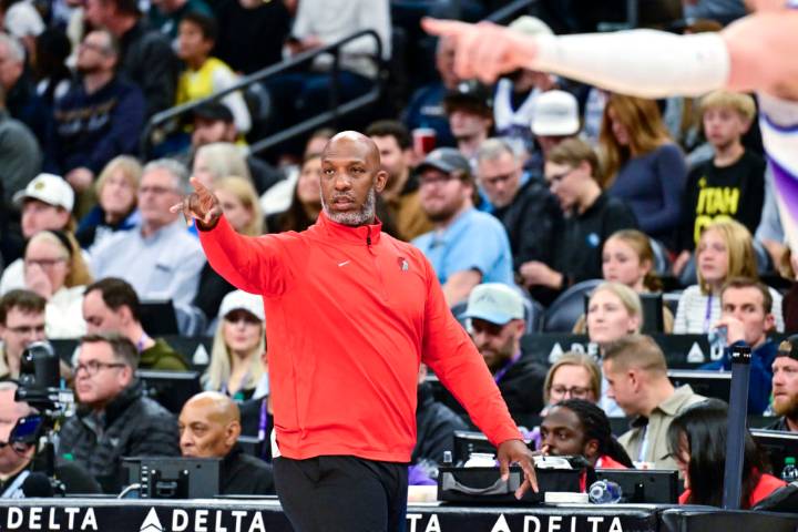 Who are the NBA coaches and player arrested for illegal sports betting and rigged poker games