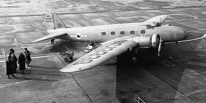 Un paquete marrón y un pasajero sospechoso: el enigma nunca resuelto del primer atentado de la historia de la aviación comercial
