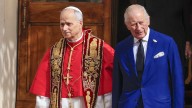 León XIV y Carlos III protagonizan un hecho histórico tras 500 años