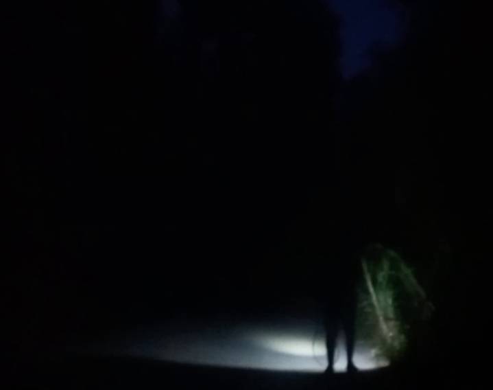 Vecinos denuncian zona sin iluminación en San Antonio de los Altos: “Pasar es una boca de lobo”