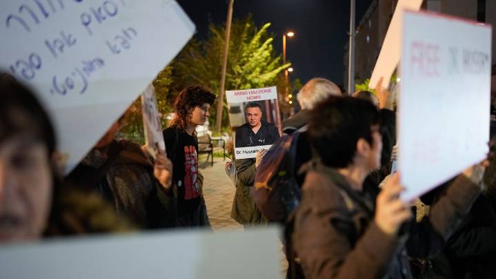 Israel frees some Gaza medical staff, but a prominent hospital chief remains imprisoned