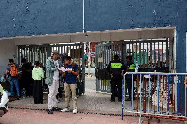 Detienen a estudiante que amenazó con tiroteo en la BUAP; le hallan un arma de fuego