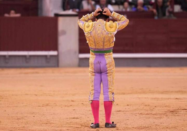 Crónica taurina | Morante se corta la coleta y eclipsa el enésimo desastre de Zúñiga en La Misercordia