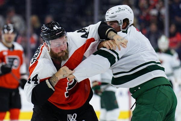 Minnesota Wild fall to Philadelphia FLyers 2