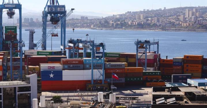 FMI eleva cinco décimas su pronóstico de crecimiento de Chile en 2025: Llegará hasta el 2,5%