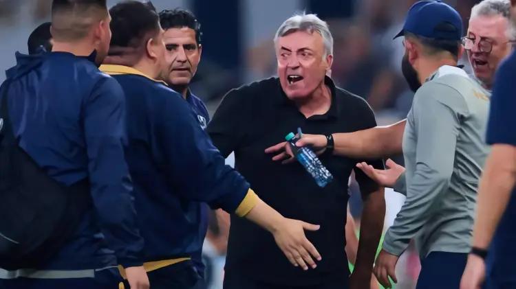 Clásico Regio estalla en polémica con expulsiones de Torrent y Hamdan