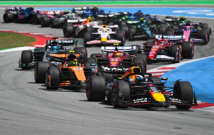 Apple Hoists Formula 1 Trophy, Inking 5-Year U.S. Rights Agreement