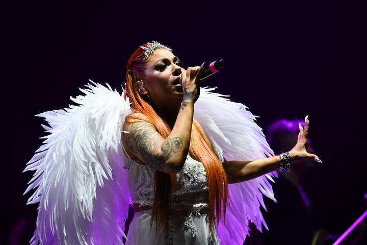 Así fue el regreso de Lourdes Fernández a los escenarios a una semana de la detención de su expareja